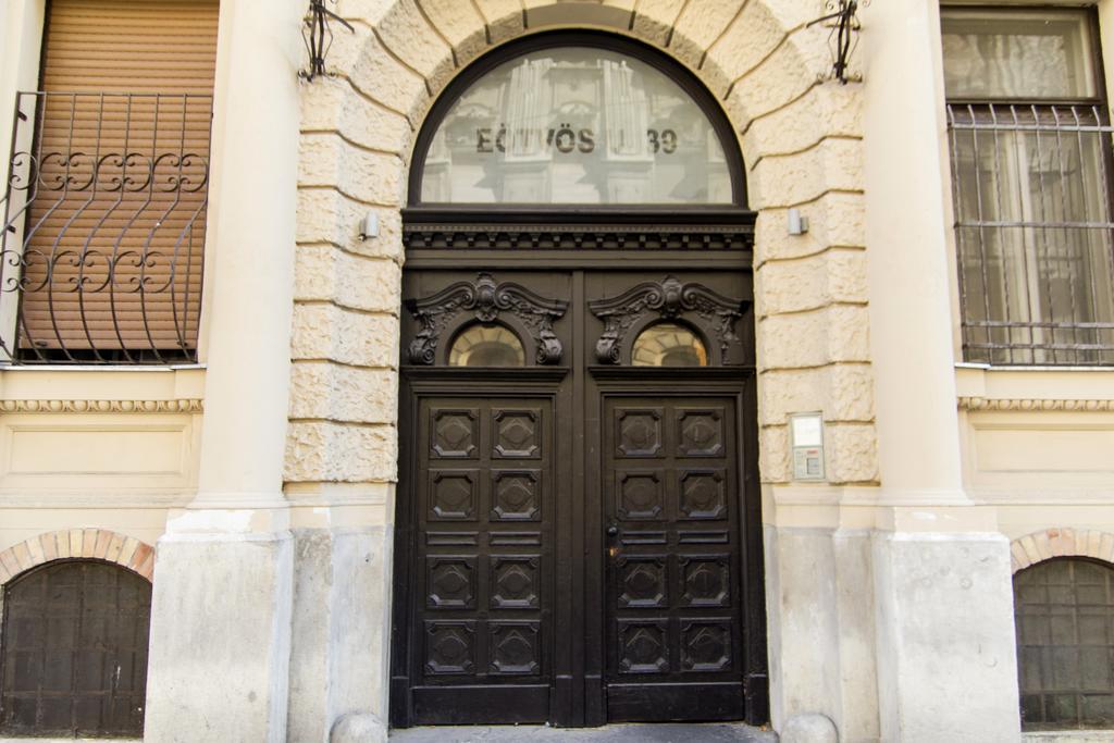 Eoetvoes Apartman Budapest Phòng bức ảnh
