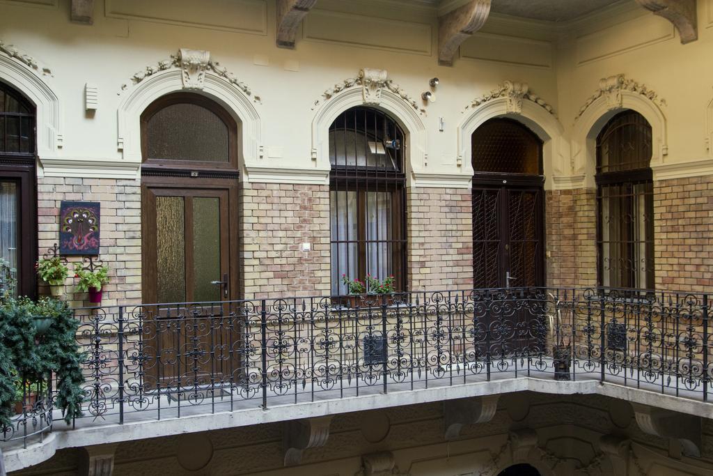 Eoetvoes Apartman Budapest Phòng bức ảnh