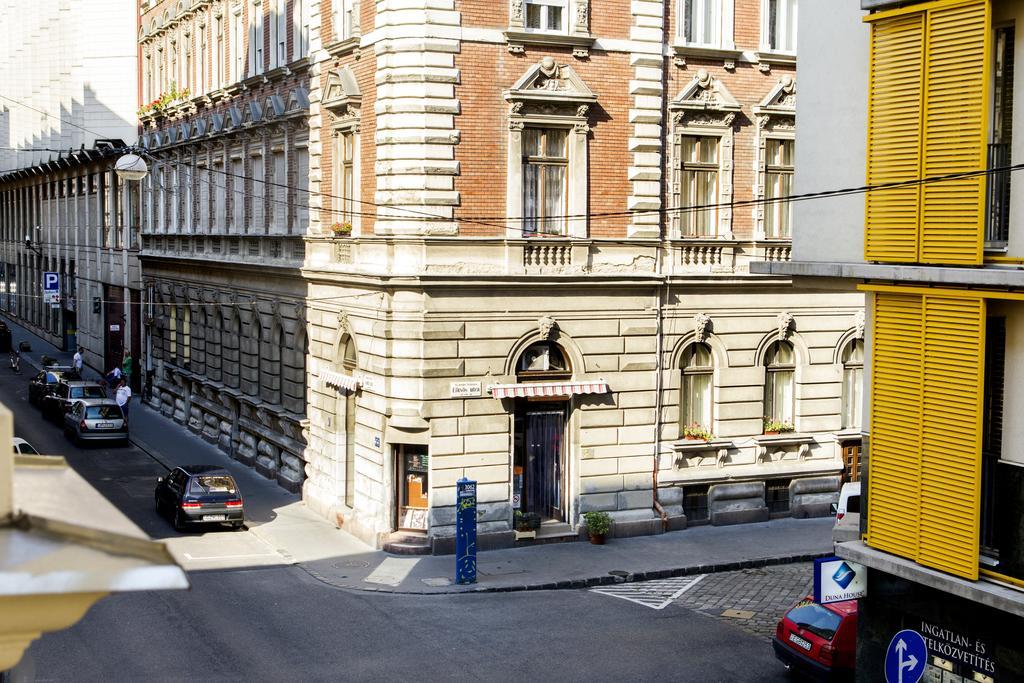 Eoetvoes Apartman Budapest Phòng bức ảnh
