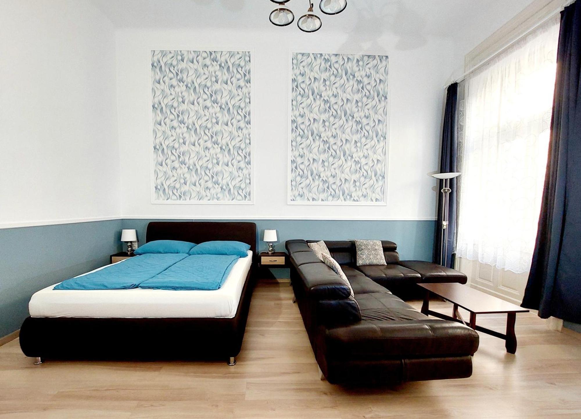 Eoetvoes Apartman Budapest Ngoại thất bức ảnh