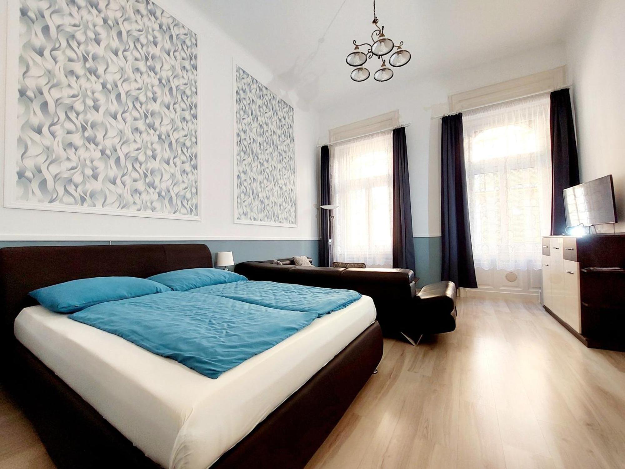 Eoetvoes Apartman Budapest Ngoại thất bức ảnh